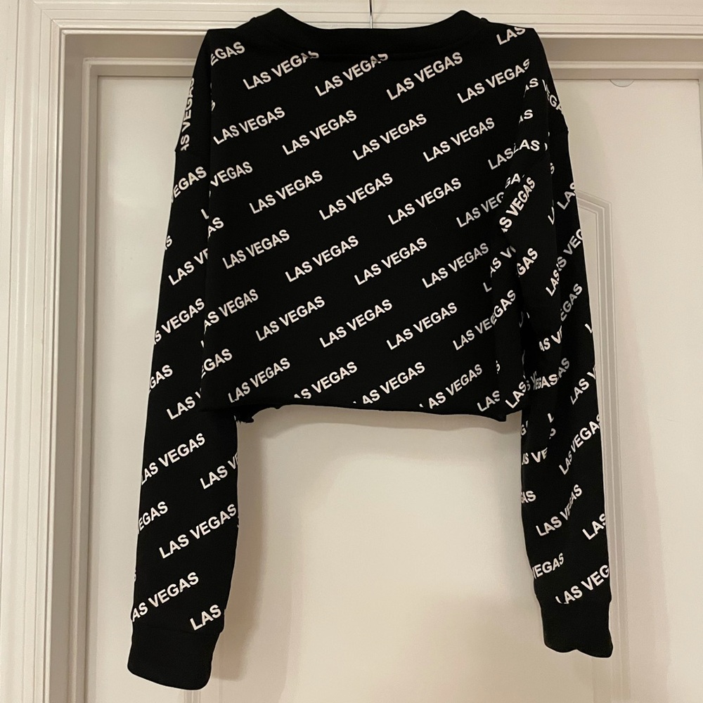 NWT Las Vegas logo crop top